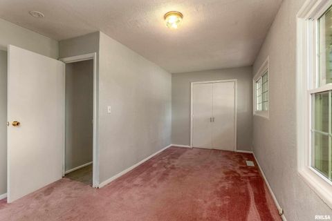 Tiny photo for 1206 W Goodall Street, Marion, IL 62959 (MLS # EB460169)