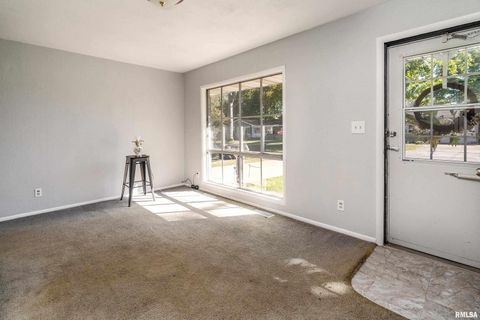 Tiny photo for 1206 W Goodall Street, Marion, IL 62959 (MLS # EB460169)