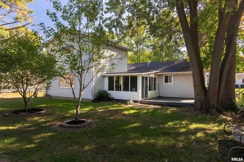 Tiny photo for 1206 W Goodall Street, Marion, IL 62959 (MLS # EB460169)