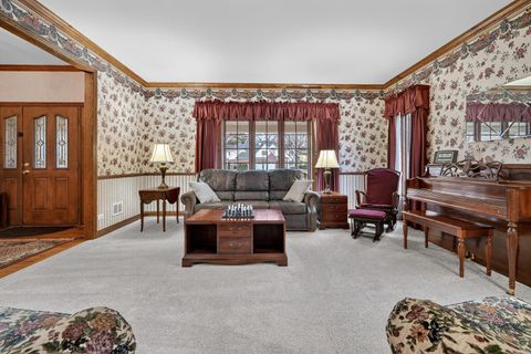 Tiny photo for 1036 E Talbot Street, Arlington Heights, IL 60004 (MLS # 12662977)