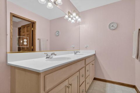 Tiny photo for 1036 E Talbot Street, Arlington Heights, IL 60004 (MLS # 12662977)