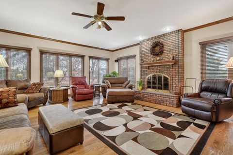 Tiny photo for 1036 E Talbot Street, Arlington Heights, IL 60004 (MLS # 12662977)