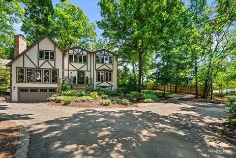 Tiny photo for 641 Lake Road, Glen Ellyn, IL 60137 (MLS # 12754618)