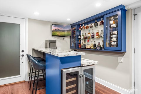 Tiny photo for 641 Lake Road, Glen Ellyn, IL 60137 (MLS # 12754618)
