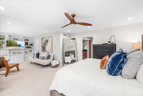 Tiny photo for 641 Lake Road, Glen Ellyn, IL 60137 (MLS # 12754618)