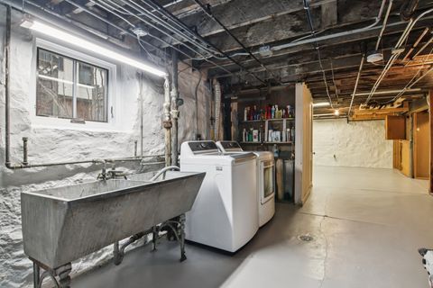 Tiny photo for 608 S Elmwood Avenue, Oak Park, IL 60304 (MLS # 12559094)