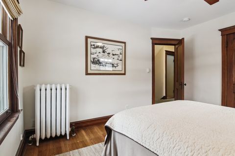 Tiny photo for 608 S Elmwood Avenue, Oak Park, IL 60304 (MLS # 12559094)