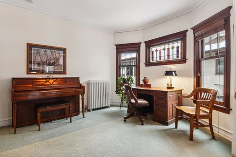 Tiny photo for 608 S Elmwood Avenue, Oak Park, IL 60304 (MLS # 12559094)