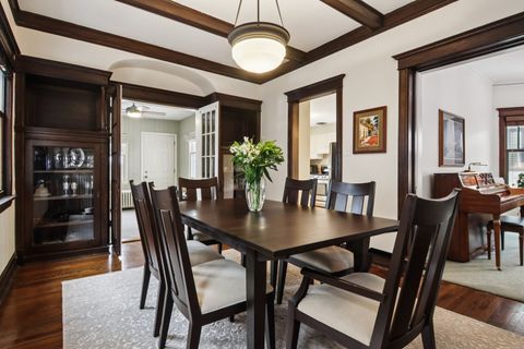 Tiny photo for 608 S Elmwood Avenue, Oak Park, IL 60304 (MLS # 12559094)