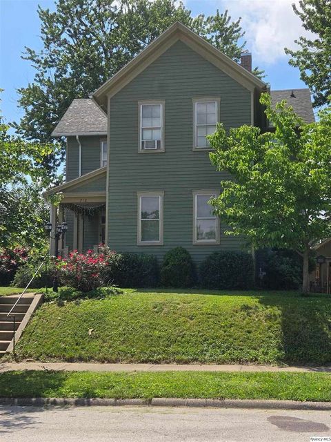 Photo of 712 S 19th ST, Quincy, IL 62301 (MLS # 12657073)