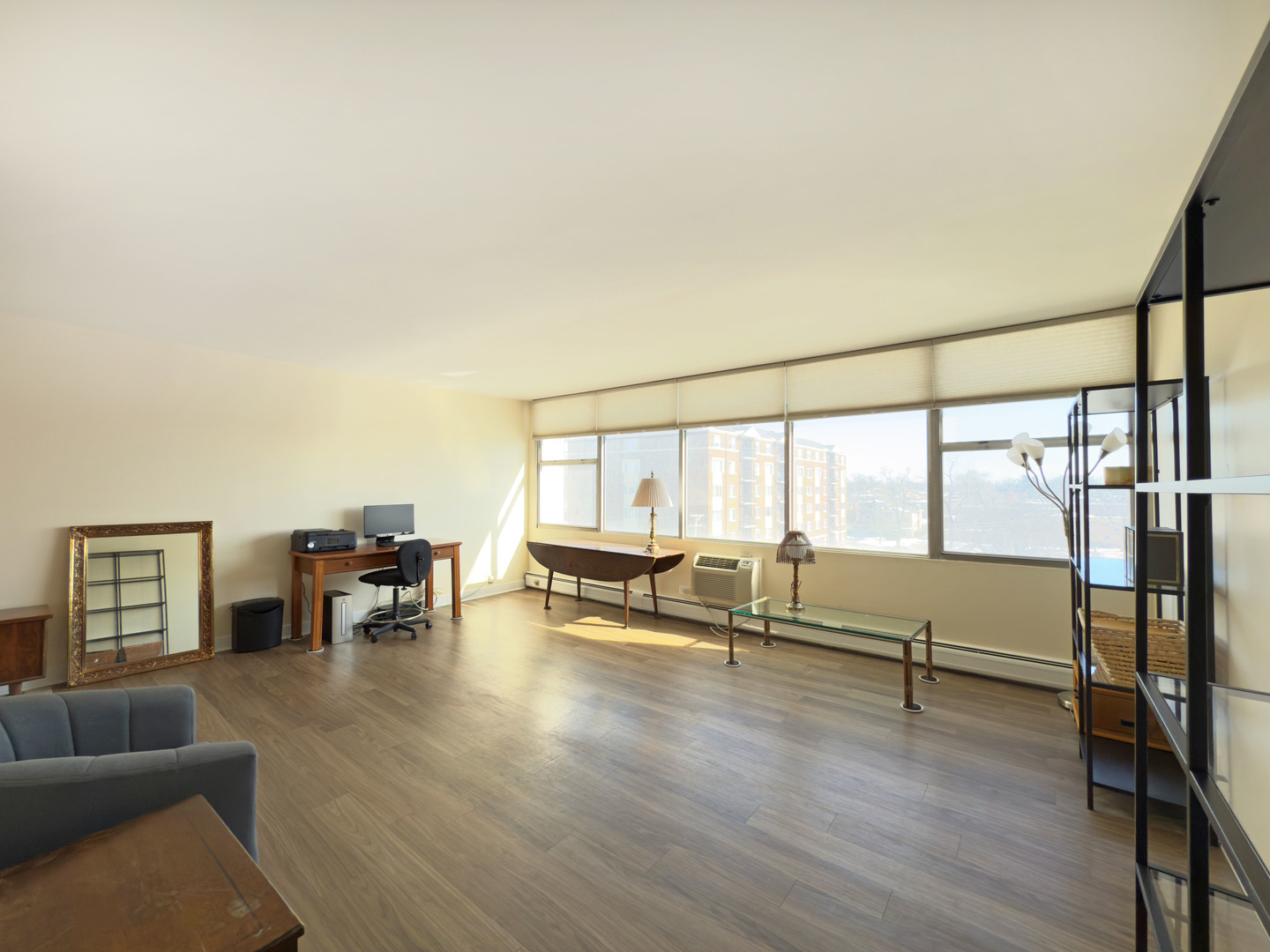 33 N Main Street 4J
