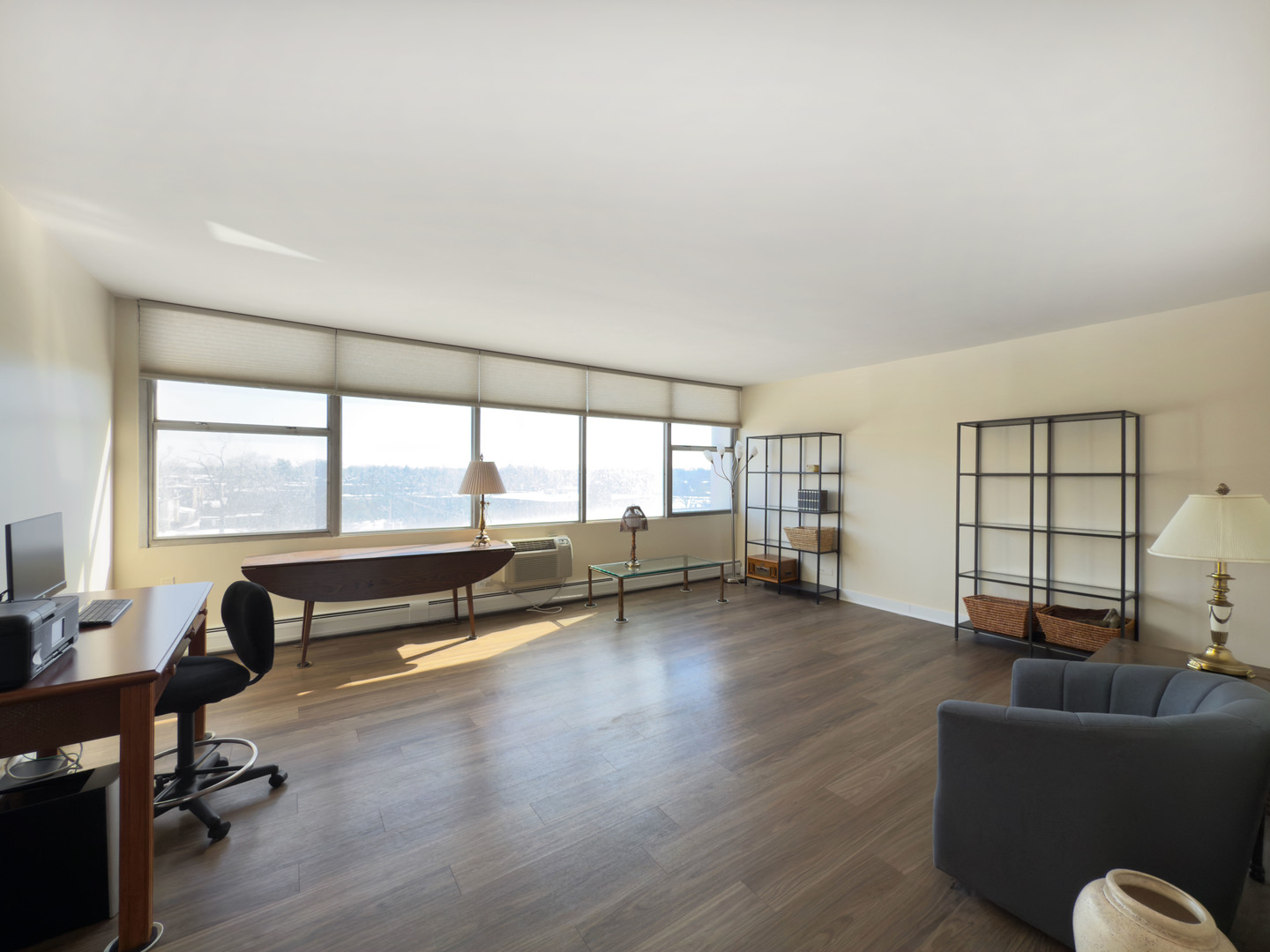 33 N Main Street 4J