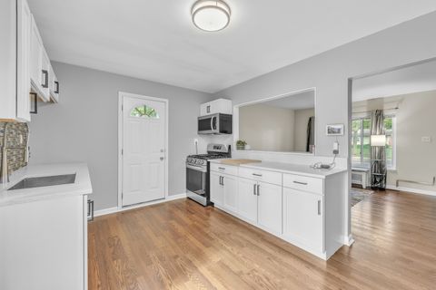 Tiny photo for 210 Monterey Drive, Bolingbrook, IL 60440 (MLS # 12492224)