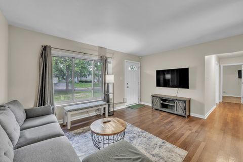 Tiny photo for 210 Monterey Drive, Bolingbrook, IL 60440 (MLS # 12492224)