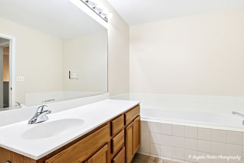 Tiny photo for 304 Whitaker Trail #2-4, McHenry, IL 60050 (MLS # 12523939)