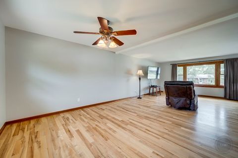 Tiny photo for 24460 Easy Street, Plainfield, IL 60586 (MLS # 12503099)