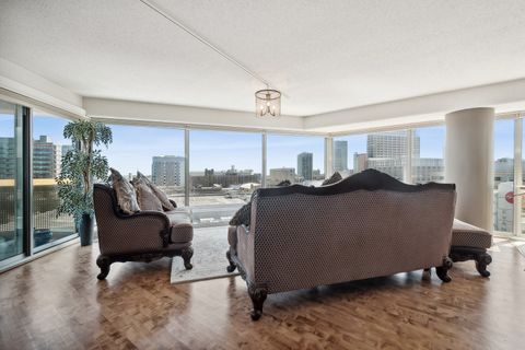 Tiny photo for Evanston, IL 60201 (MLS # 12591348)