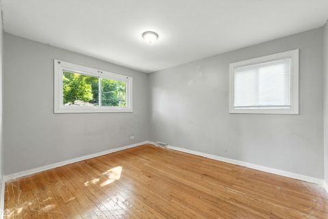 Tiny photo for 14635 Woodlawn Avenue, Dolton, IL 60419 (MLS # 12495753)