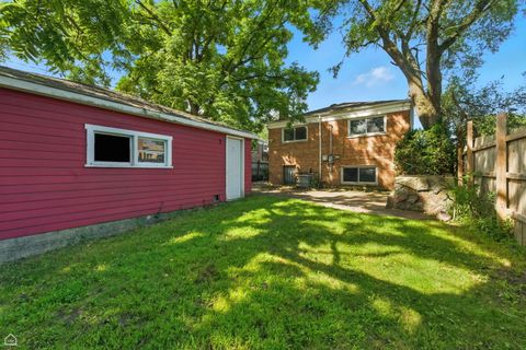 Tiny photo for 14635 Woodlawn Avenue, Dolton, IL 60419 (MLS # 12495753)