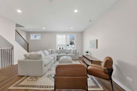 Tiny photo for 944 Beloit Avenue #4, Forest Park, IL 60130 (MLS # 12579302)