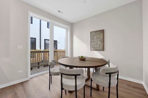 Tiny photo for 944 Beloit Avenue #4, Forest Park, IL 60130 (MLS # 12579302)