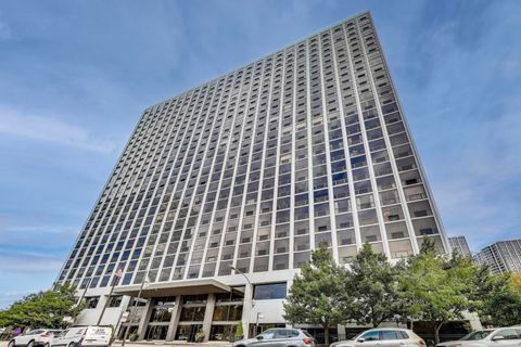 4343 N Clarendon Avenue 1315 Chicago IL 60613