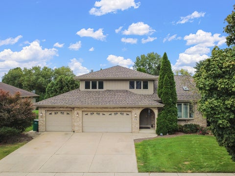 Photo of 775 Lambeth Lane, New Lenox, IL 60451 (MLS # 12773789)