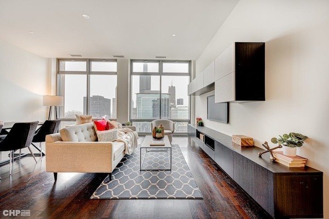 65 E Monroe Street 4108