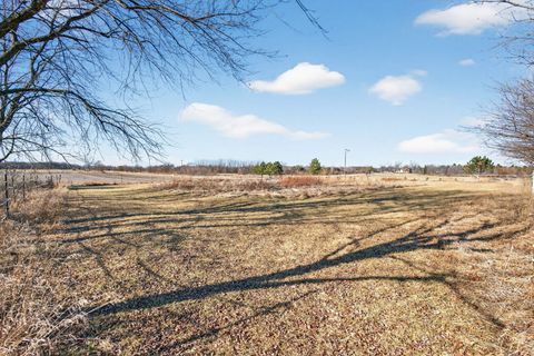 Tiny photo for 2200 Holt Road, Minooka, IL 60447 (MLS # 12553175)