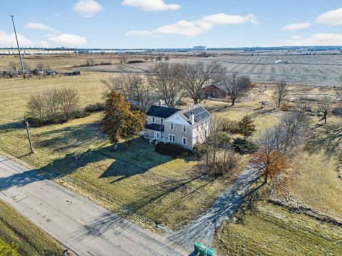 Photo of 2200 Holt Road, Minooka, IL 60447 (MLS # 12553175)