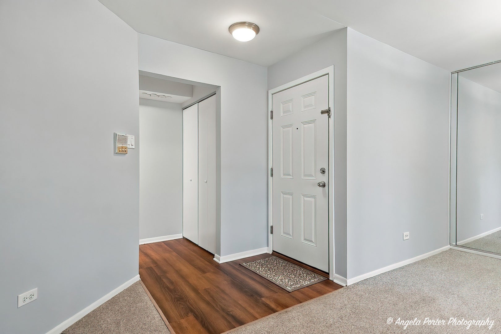 866 E Carriage Lane 8