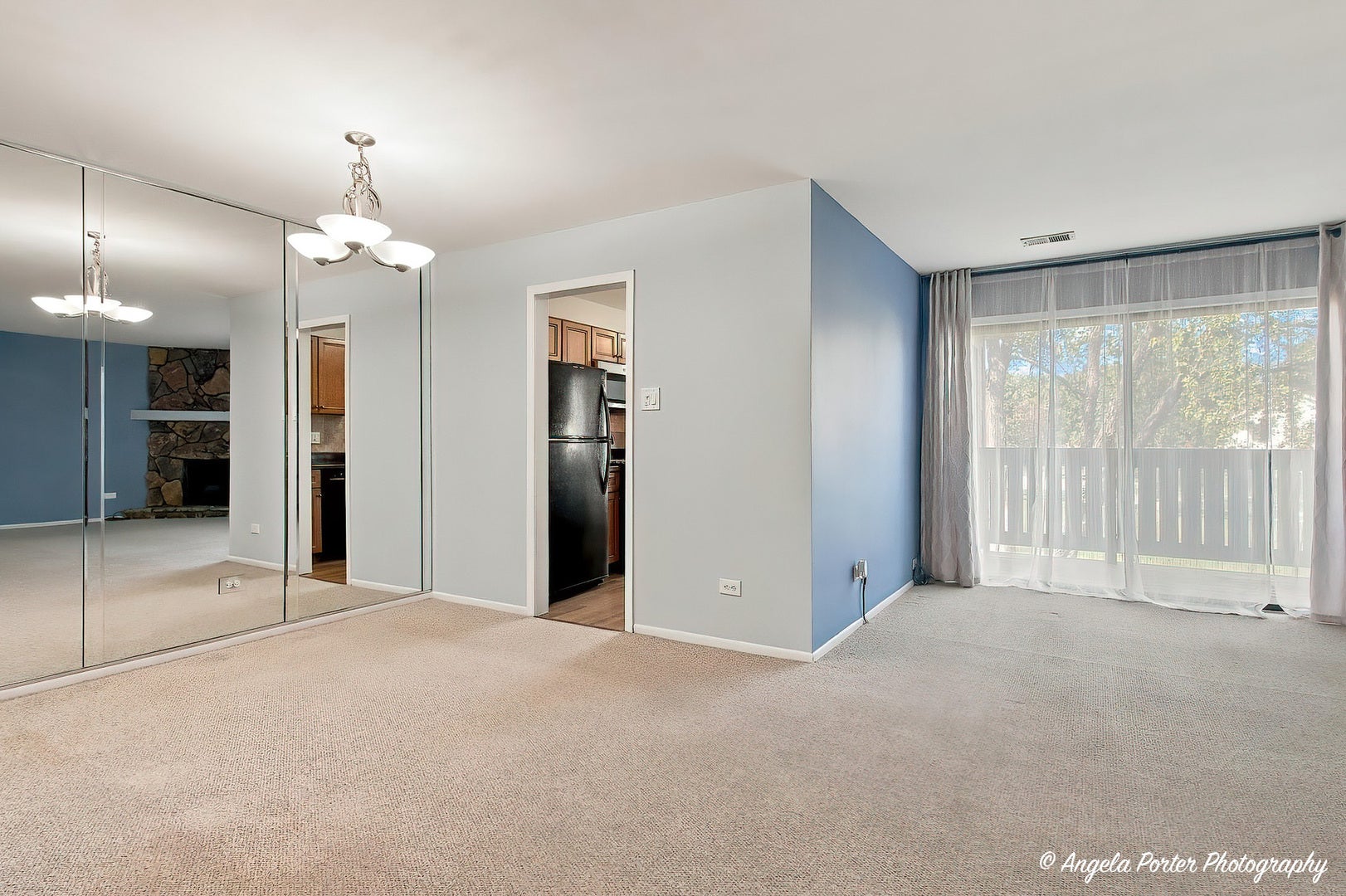 866 E Carriage Lane 8
