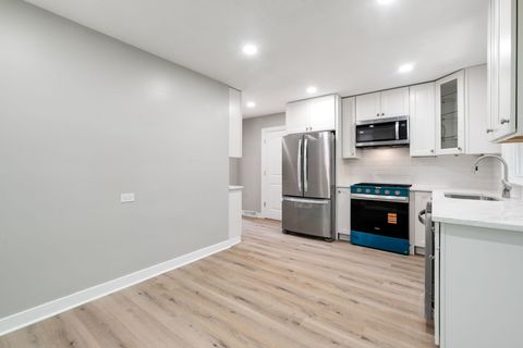 Tiny photo for 92-88 N AIRLITE Street, Elgin, IL 60123 (MLS # 12477649)