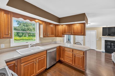 Tiny photo for 4454 N Prairie View Road, Oakley, IL 62501 (MLS # 12412577)