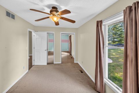 Tiny photo for 4454 N Prairie View Road, Oakley, IL 62501 (MLS # 12412577)