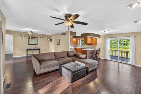 Tiny photo for 4454 N Prairie View Road, Oakley, IL 62501 (MLS # 12412577)