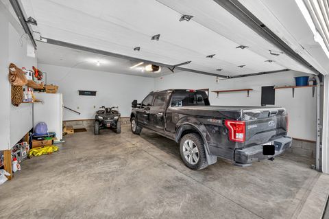 Tiny photo for 4454 N Prairie View Road, Oakley, IL 62501 (MLS # 12412577)
