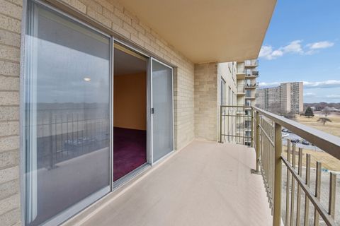 Tiny photo for 6933 N Kedzie Avenue #603, Chicago, IL 60645 (MLS # 12575321)