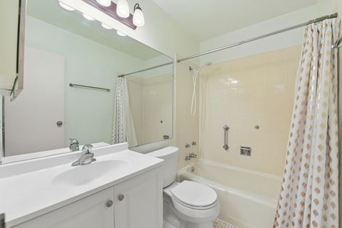 Tiny photo for 6933 N Kedzie Avenue #603, Chicago, IL 60645 (MLS # 12575321)