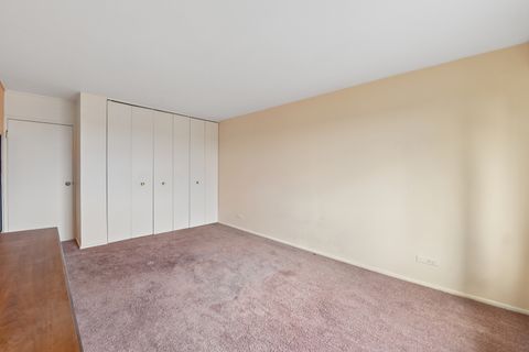 Tiny photo for 6933 N Kedzie Avenue #603, Chicago, IL 60645 (MLS # 12575321)