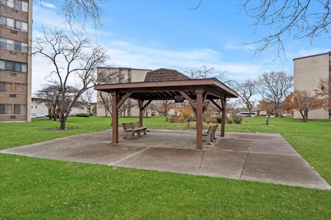 A home in Oak Lawn