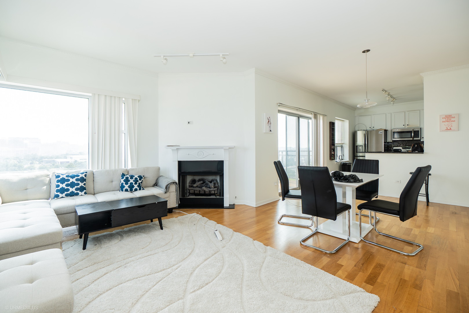 100 N Hermitage Avenue 716