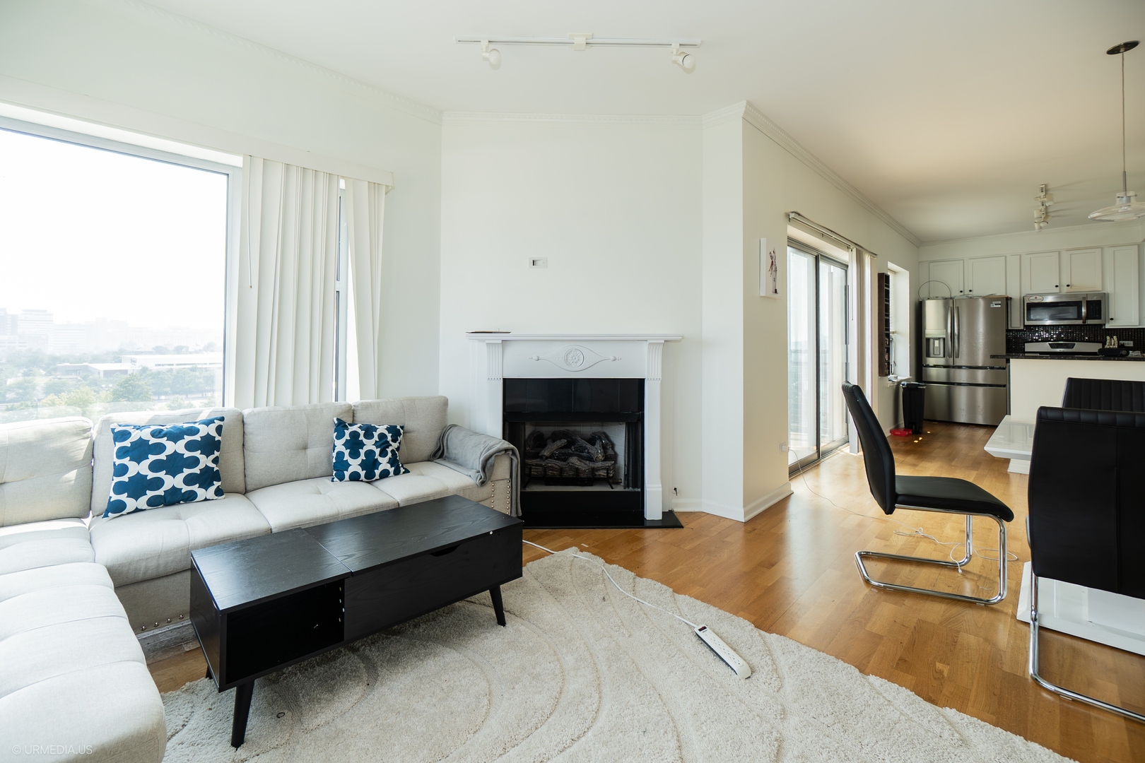 100 N Hermitage Avenue 716