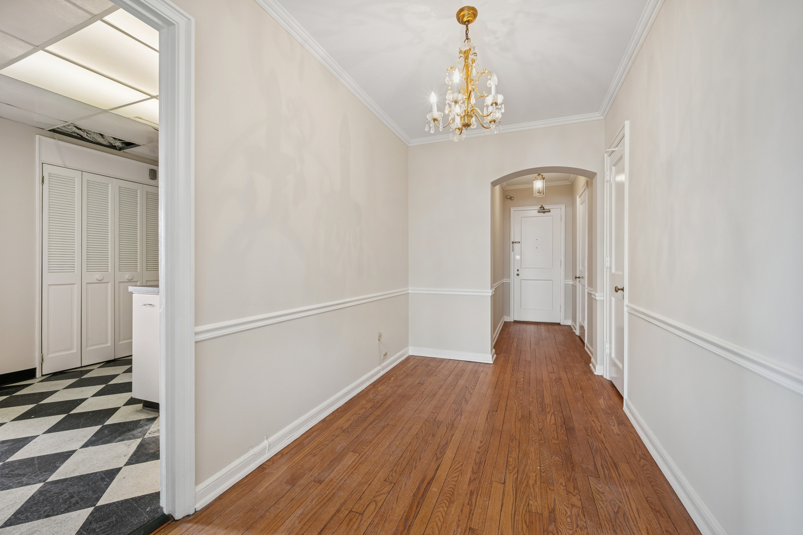 5555 N Sheridan Road 602