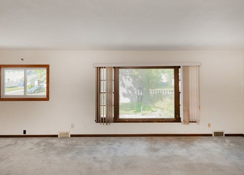 Tiny photo for 2408 Madison Street, Davenport, IA 52804 (MLS # 12753435)