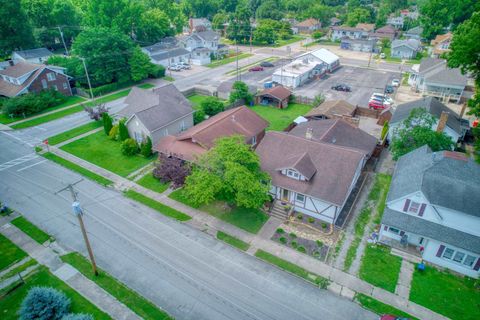 Tiny photo for 2036 SPRUCE Street, Murphysboro, IL 62966 (MLS # 100000352)