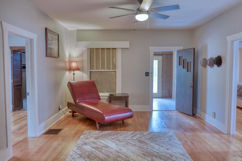 Tiny photo for 2036 SPRUCE Street, Murphysboro, IL 62966 (MLS # 100000352)