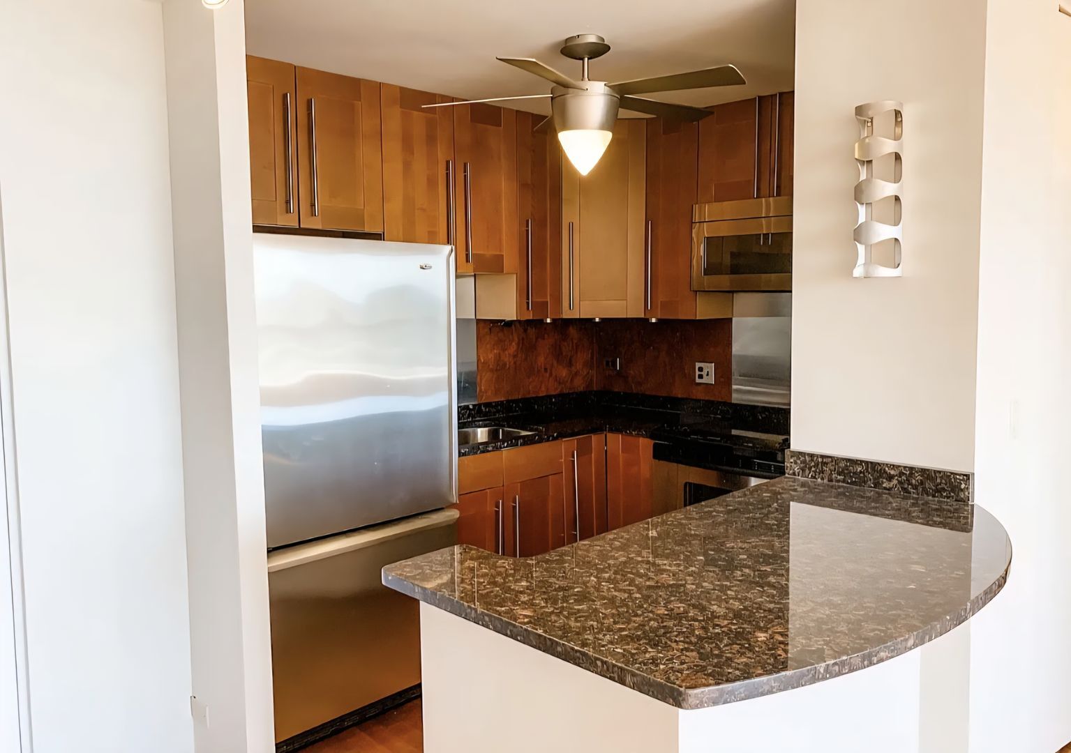 70 W Burton Place 1608