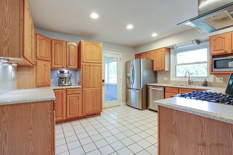 Tiny photo for 15040 W Clover Lane, Libertyville, IL 60048 (MLS # 12490171)