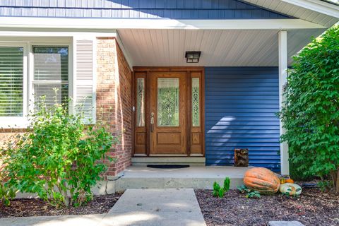 Tiny photo for 15040 W Clover Lane, Libertyville, IL 60048 (MLS # 12490171)
